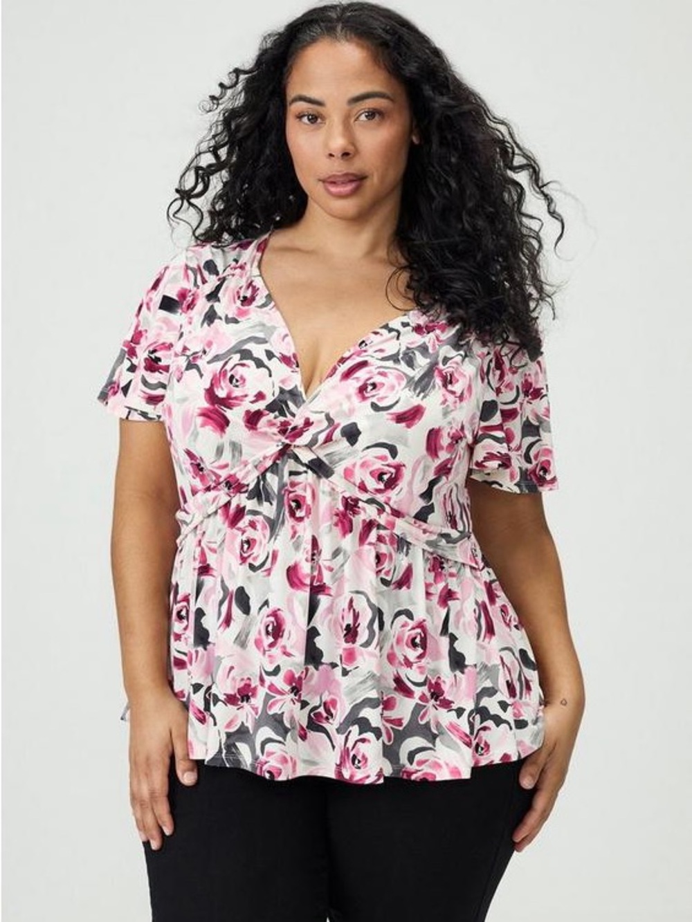 Torrid M 00 Twist Front Babydoll top NWT FLORAL